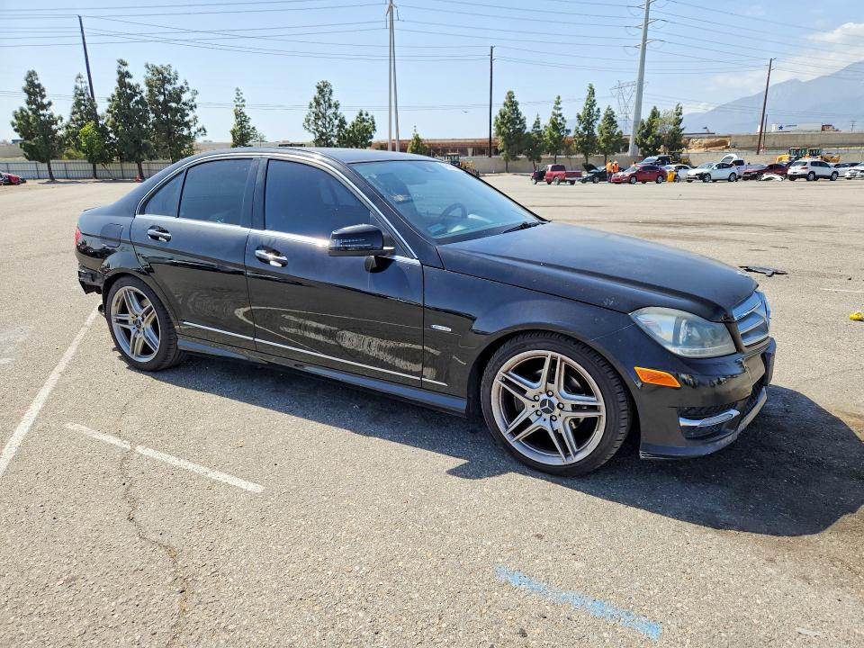 Продажа на аукционе авто 2012 Mercedes-benz C, vin: WDDGF4HB3CR211161, номер лота: 49918046