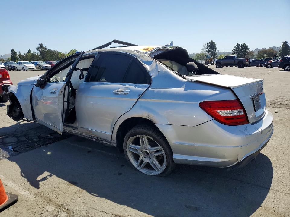 51373776 :رقم المزاد ، WDDGF4HB0CR212235 vin ، 2012 Mercedes-benz C مزاد بيع