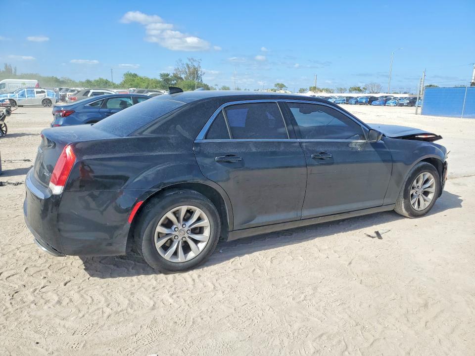 2015 Chrysler 300 მანქანა იყიდება აუქციონზე, vin: 2C3CCAAGXFH792110, აუქციონის ნომერი: 49629026