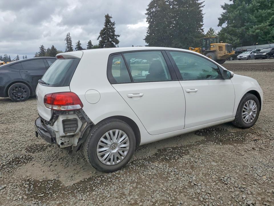 51561696 :رقم المزاد ، WVWDB7AJ8EW005026 vin ، 2014 Volkswagen Golf مزاد بيع