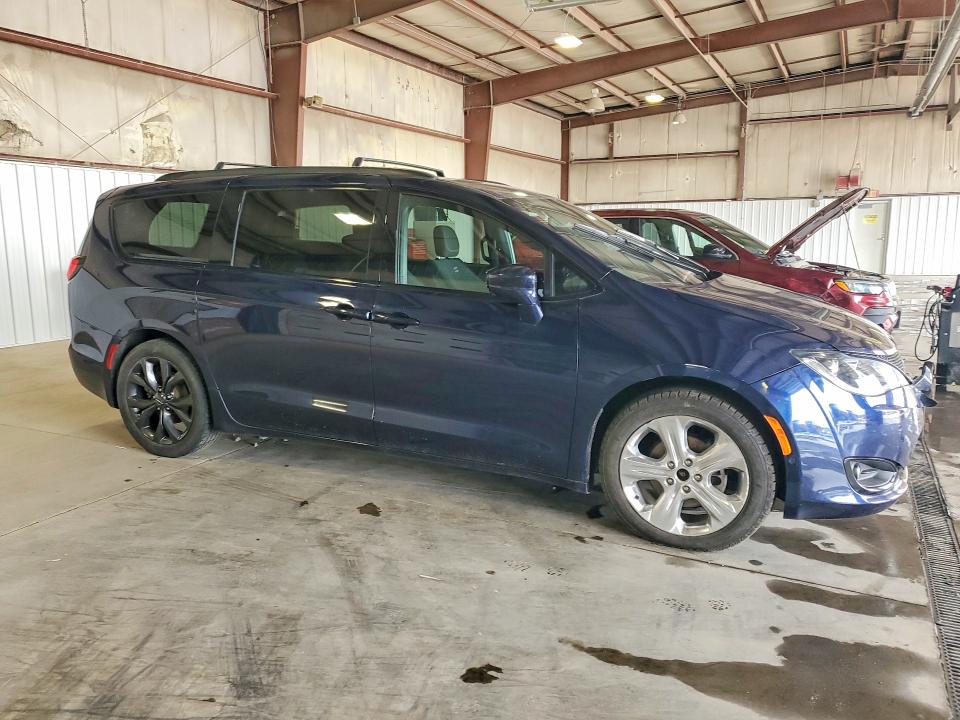50832766 :رقم المزاد ، 2C4RC1FG2LR100765 vin ، 2020 Chrysler Pacifica مزاد بيع