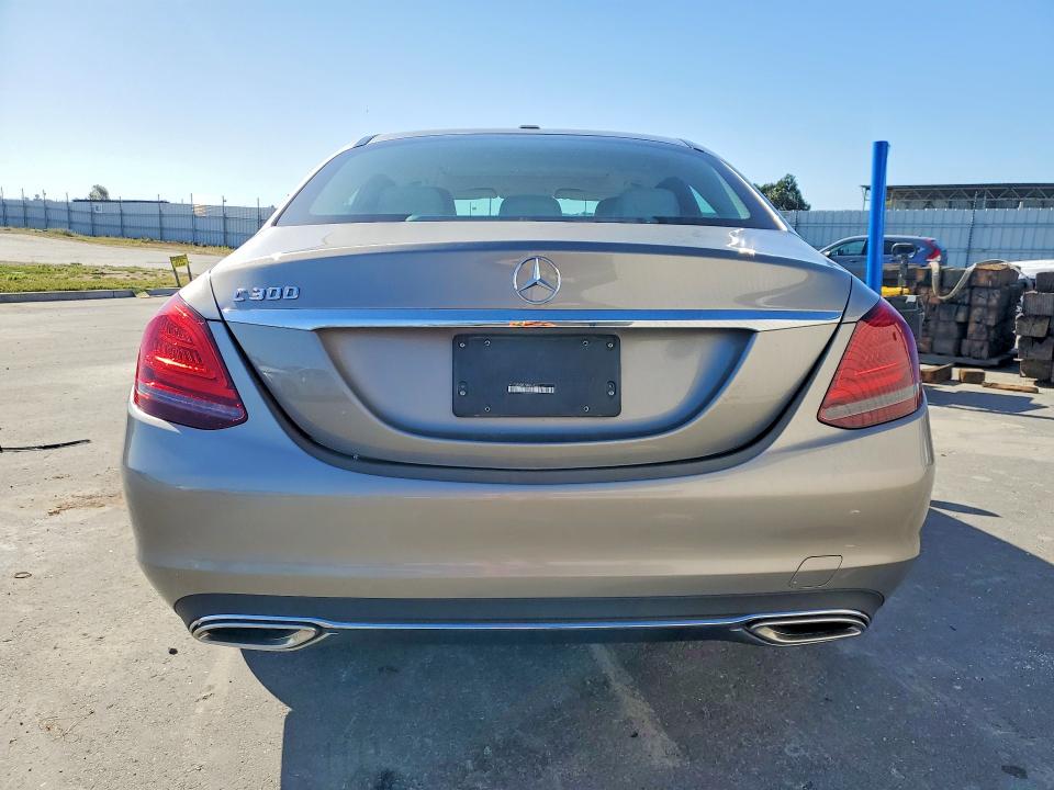 Aukcja sprzedaży 2021 Mercedes-benz C, vin: W1KWF8DB7MR645271, numer aukcji: 52071256