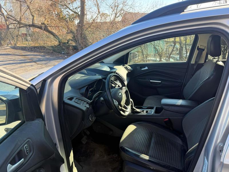Продаж на аукціоні авто 2019 Ford Escape, vin: 1FMCU9GD8KUB73559, номер лоту: 49663196