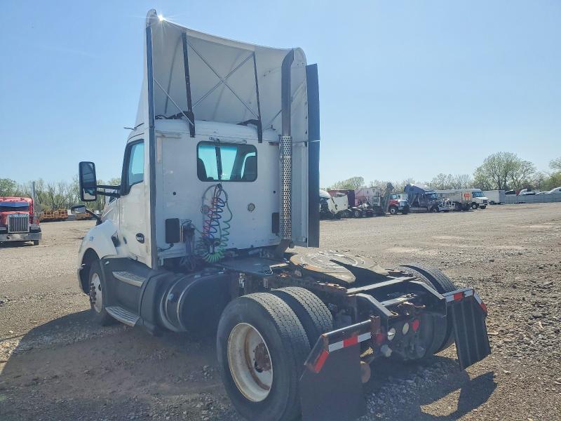 Продажа на аукционе авто 2016 Kenworth T680, vin: 1XKYA48X2GJ124840, номер лота: 77498025