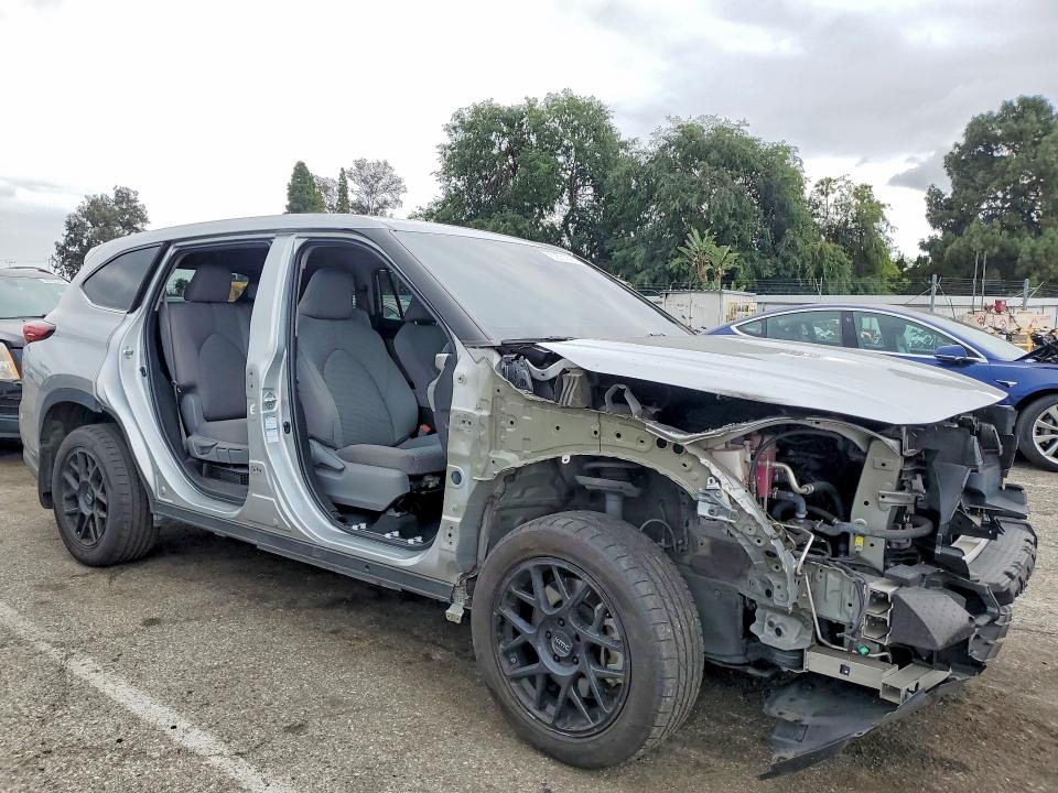 Aukcja sprzedaży 2022 Toyota Highlander, vin: 5TDBBRCH5NS558780, numer aukcji: 50601896