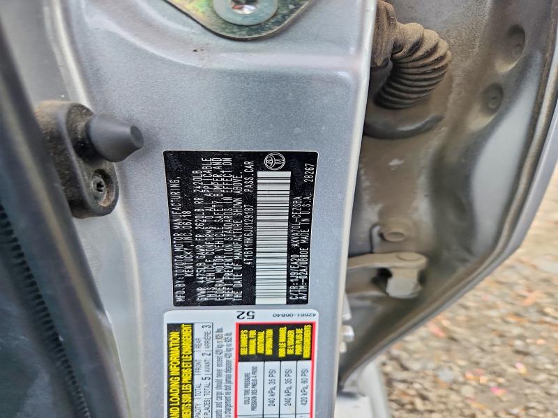49766416 :رقم المزاد ، 4T1B11HK6JU129187 vin ، 2018 Toyota Camry مزاد بيع