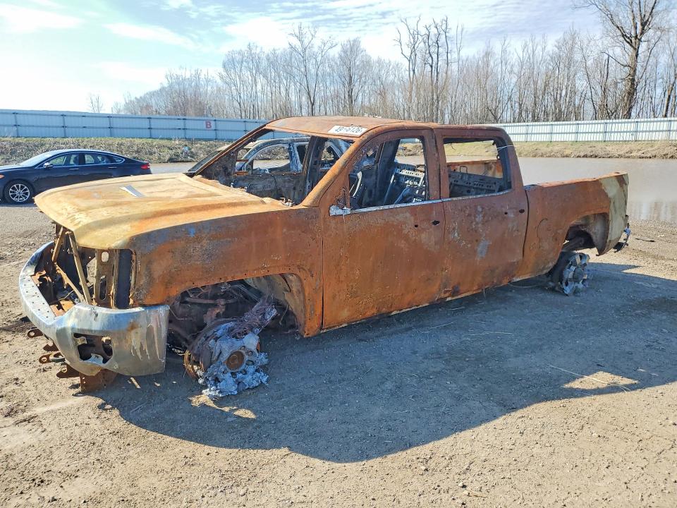 49196126 :رقم المزاد ، 1GT12SEG8HF120556 vin ، 2017 Gmc Sierra2500 مزاد بيع