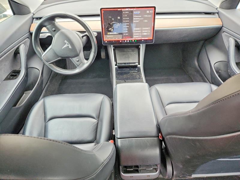 49459296 :رقم المزاد ، 5YJ3E1EB4JF184683 vin ، 2018 Tesla Model 3 مزاد بيع