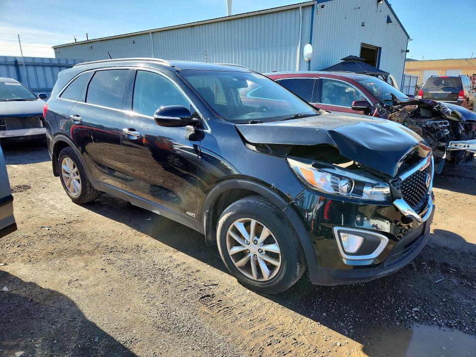 2017 Kia Sorento მანქანა იყიდება აუქციონზე, vin: 5XYPGDA36HG211655, აუქციონის ნომერი: 50260386