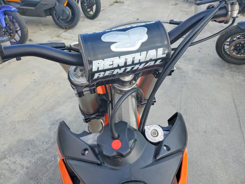 49422006 :رقم المزاد ، VBKMXN435EM205715 vin ، 2014 Ktm 350 مزاد بيع