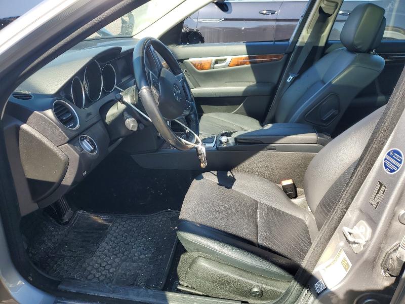 51333126 :رقم المزاد ، WDDGF8BBXCR211044 vin ، 2012 Mercedes-benz C مزاد بيع