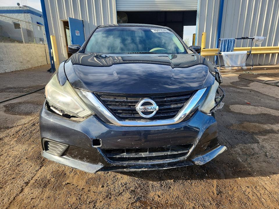 2017 Nissan Altima მანქანა იყიდება აუქციონზე, vin: 1N4AL3AP9HN319832, აუქციონის ნომერი: 49472246