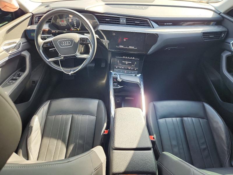 50128526 :رقم المزاد ، WA1AABGE4NB022555 vin ، 2022 Audi E-tron مزاد بيع