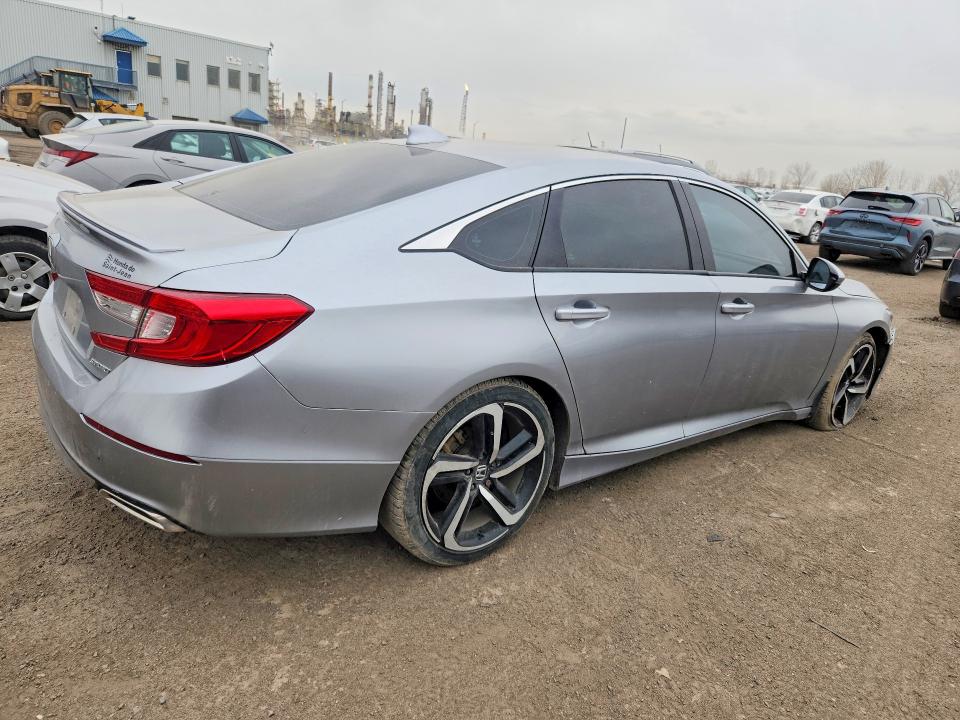 49432206 :رقم المزاد ، 1HGCV1F3XJA809654 vin ، 2018 Honda Accord مزاد بيع