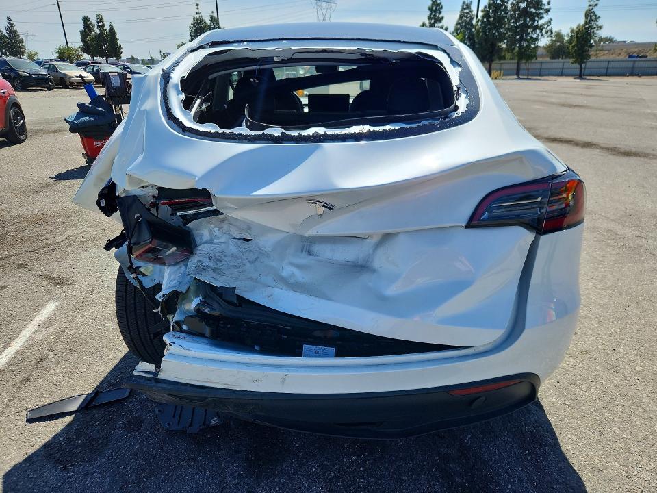 Продаж на аукціоні авто 2025 Tesla Model Y, vin: 7SAYGDED2SF248453, номер лоту: 50677666