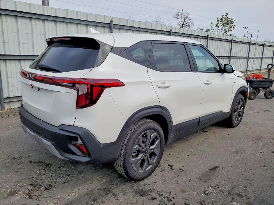 Продаж на аукціоні авто 2026 Kia Seltos, vin: KNDEP2AA7T7927075, номер лоту: 49100016