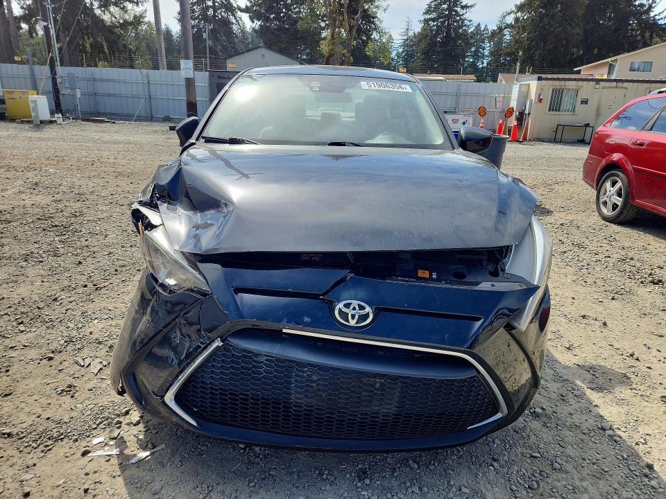 51906356 :رقم المزاد ، 3MYDLBYV8KY522776 vin ، 2019 Toyota Yaris مزاد بيع