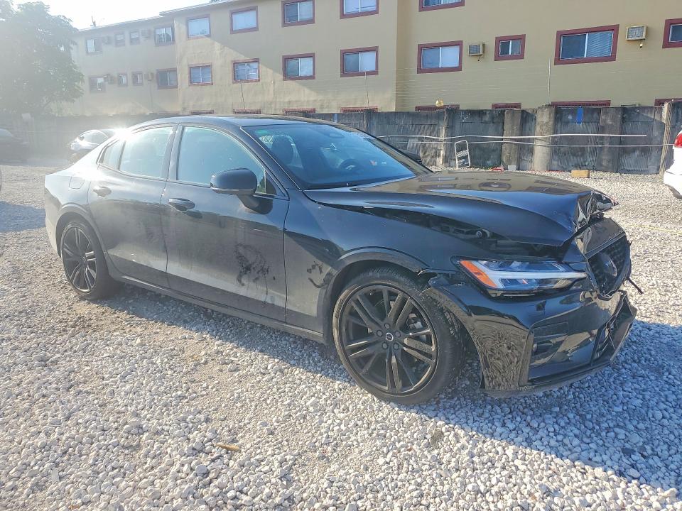 51356826 :رقم المزاد ، 7JRL12THXRG289238 vin ، 2024 Volvo S60 مزاد بيع