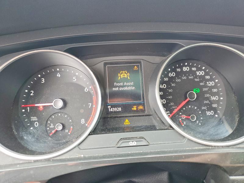 49181586 :رقم المزاد ، 3VV2B7AX2JM114962 vin ، 2018 Volkswagen Tiguan مزاد بيع
