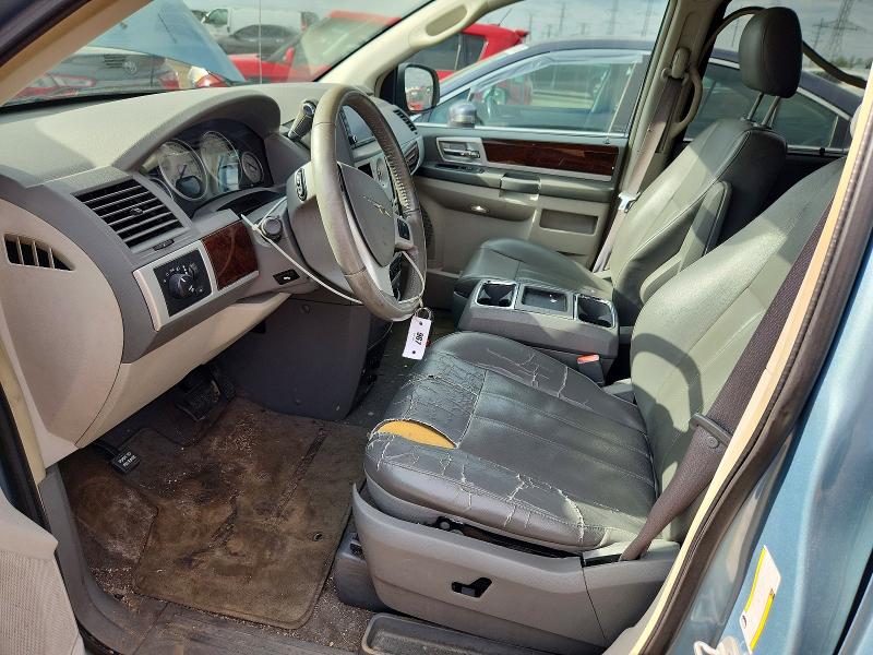 50670986 :رقم المزاد ، 2A4RR5DX6AR253939 vin ، 2010 Chrysler Town & Country مزاد بيع