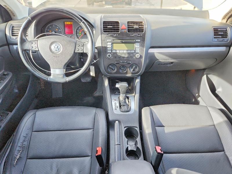 Продажа на аукционе авто 2008 Volkswagen Jetta, vin: 3VWRM81K58M077737, номер лота: 49016136