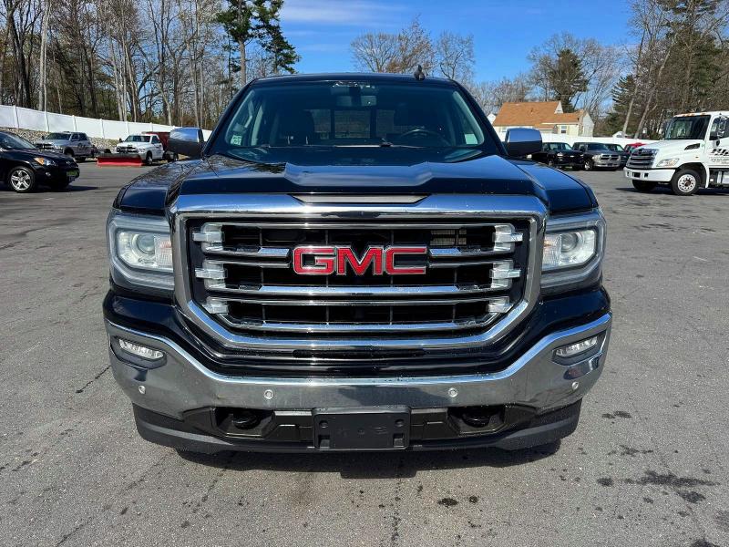 51030126 :رقم المزاد ، 3GTU2NEC0JG561355 vin ، 2018 Gmc Sierra مزاد بيع
