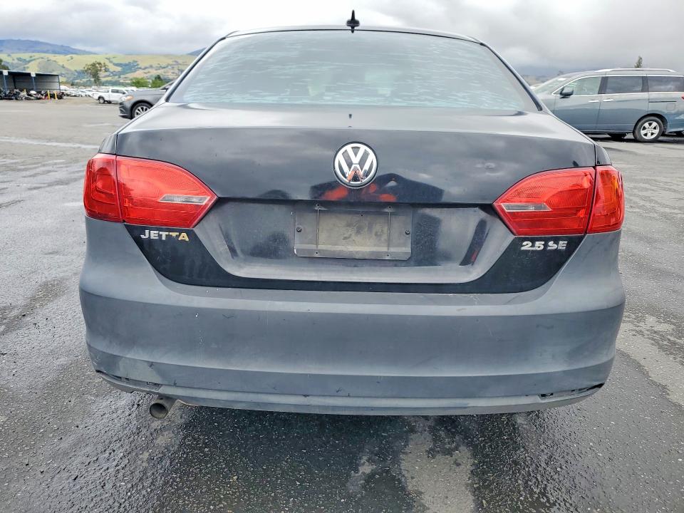50479056 :رقم المزاد ، 3VWDZ7AJ6BM308214 vin ، 2011 Volkswagen Jetta مزاد بيع