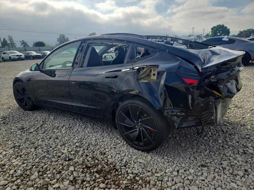 77005675 :رقم المزاد ، 5YJ3E1ET9SF078059 vin ، 2025 Tesla Model 3 مزاد بيع