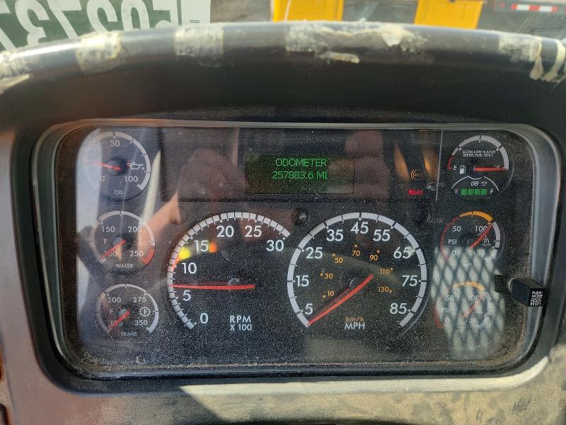 50273746 :رقم المزاد ، 1FVHCYCY5GHHF7842 vin ، 2016 Freightliner M2 مزاد بيع