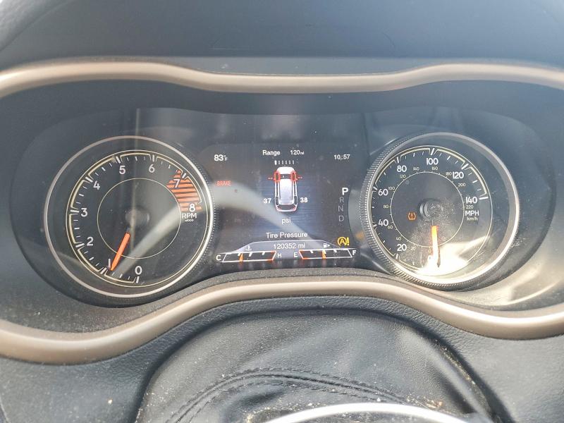 49610216 :رقم المزاد ، 1C4PJMDS4HW613021 vin ، 2017 Jeep Cherokee مزاد بيع