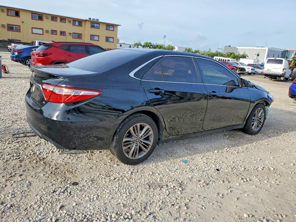 48528436 :رقم المزاد ، 4T1BF1FK3GU208538 vin ، 2016 Toyota Camry مزاد بيع