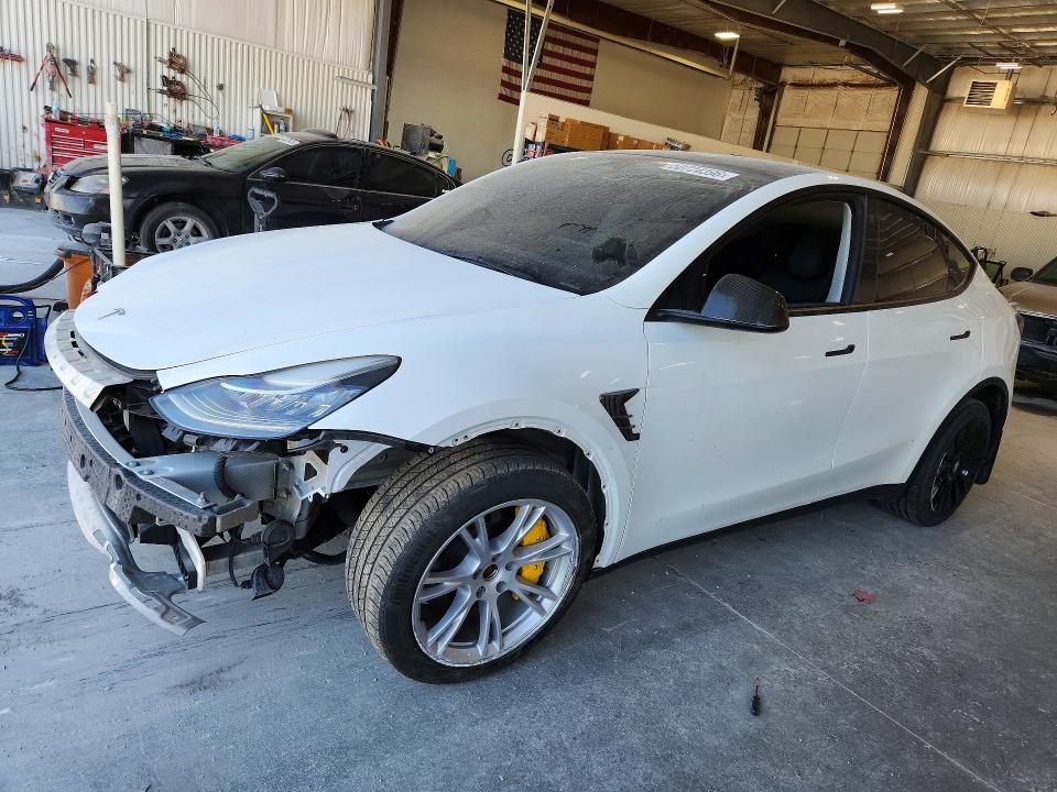 Auction sale of the 2023 Tesla Model Y, vin: 7SAYGDEE0PA077215, lot number: 50724396