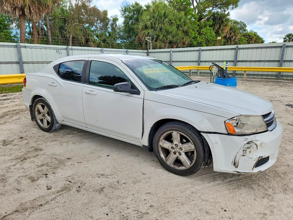 2013 Dodge Avenger მანქანა იყიდება აუქციონზე, vin: 1C3CDZAB8DN708595, აუქციონის ნომერი: 50717236