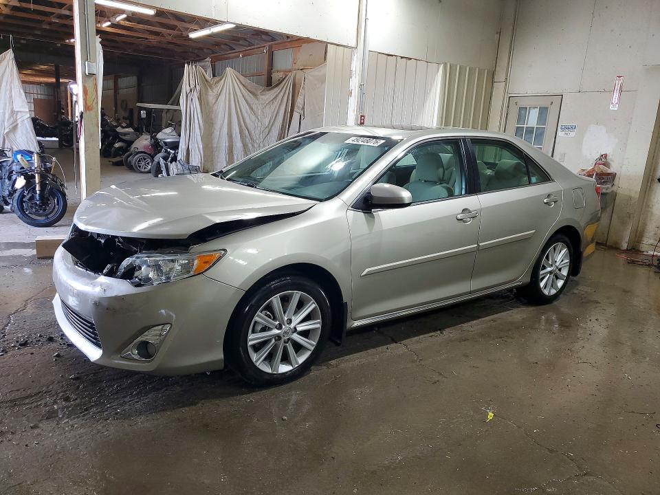 2014 Toyota Camry მანქანა იყიდება აუქციონზე, vin: 4T1BF1FK1EU787543, აუქციონის ნომერი: 49248076