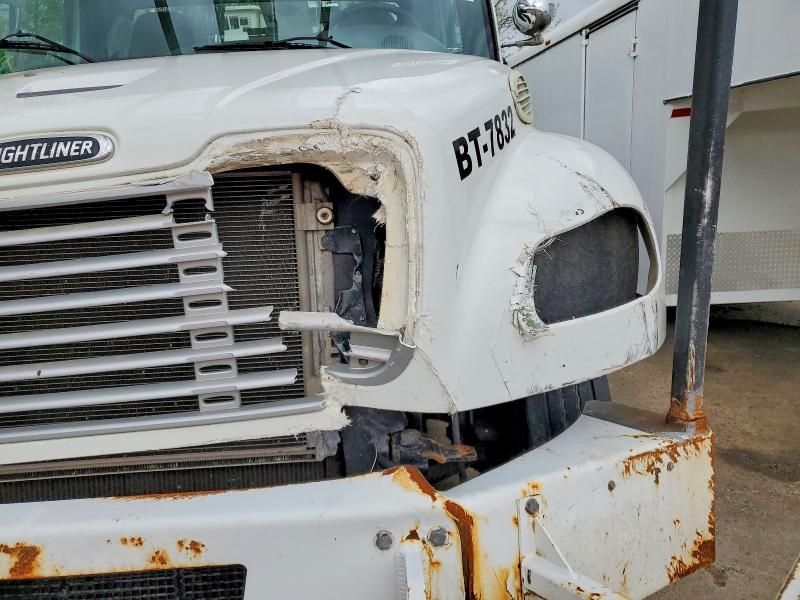 2013 Freightliner M2 მანქანა იყიდება აუქციონზე, vin: 1FVACXDT8DHFH7832, აუქციონის ნომერი: 55634656