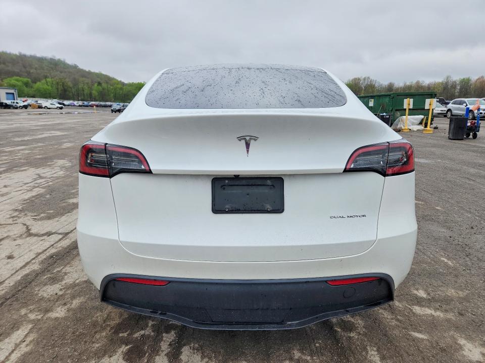 Продажа на аукционе авто 2022 Tesla Model Y, vin: 7SAYGDEE4NA018505, номер лота: 49550766