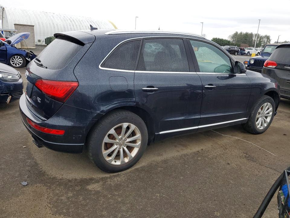 48599066 :رقم المزاد ، WA1CFAFP5FA060651 vin ، 2015 Audi Q5 مزاد بيع