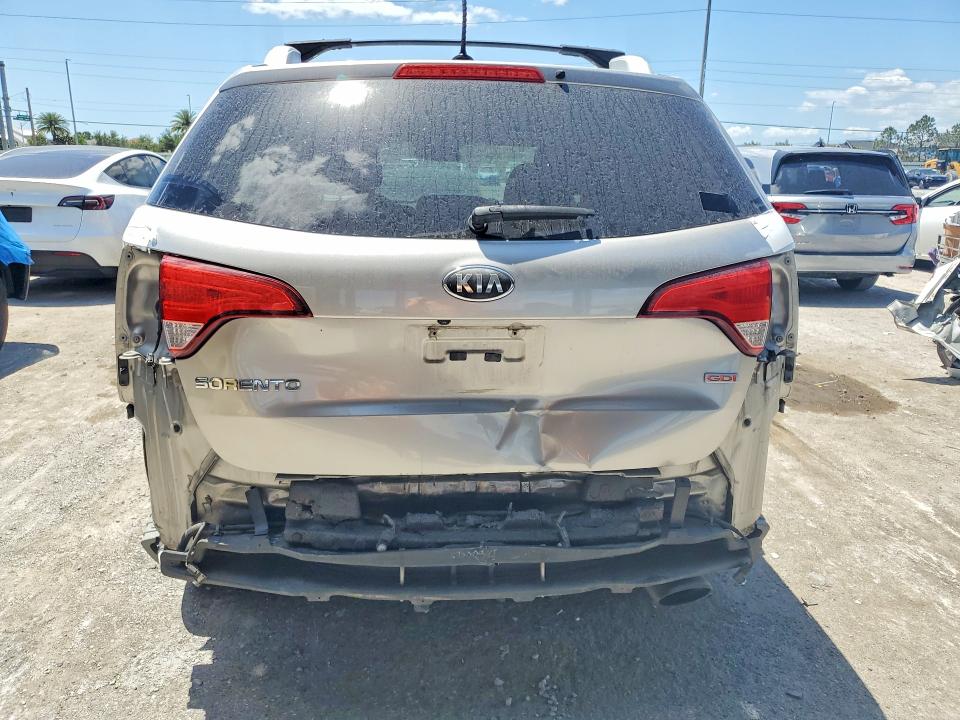 2014 Kia Sorento მანქანა იყიდება აუქციონზე, vin: 5XYKT4A60EG515690, აუქციონის ნომერი: 51629206