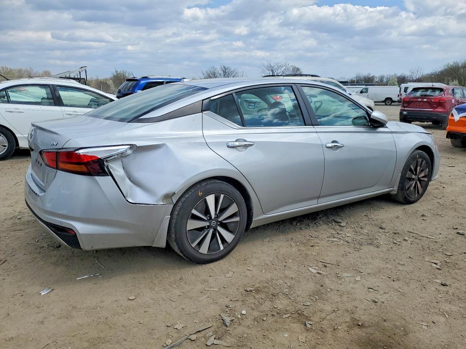 51771726 :رقم المزاد ، 1N4BL4DV8MN415806 vin ، 2021 Nissan Altima مزاد بيع
