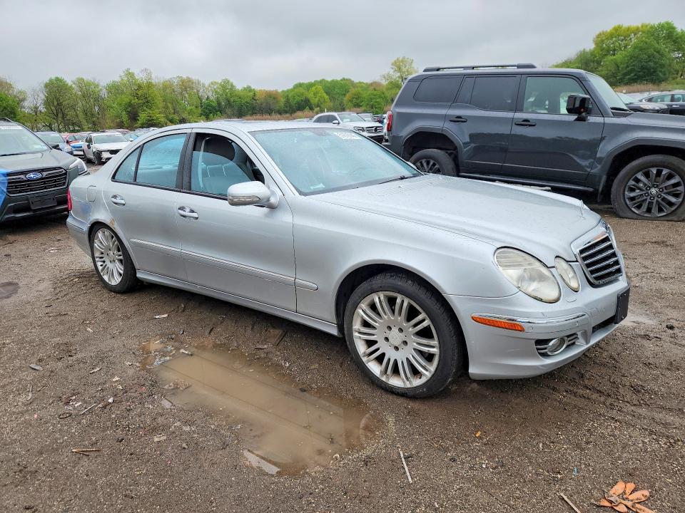 51670146 :رقم المزاد ، WDBUF87X48B203828 vin ، 2008 Mercedes-benz E مزاد بيع