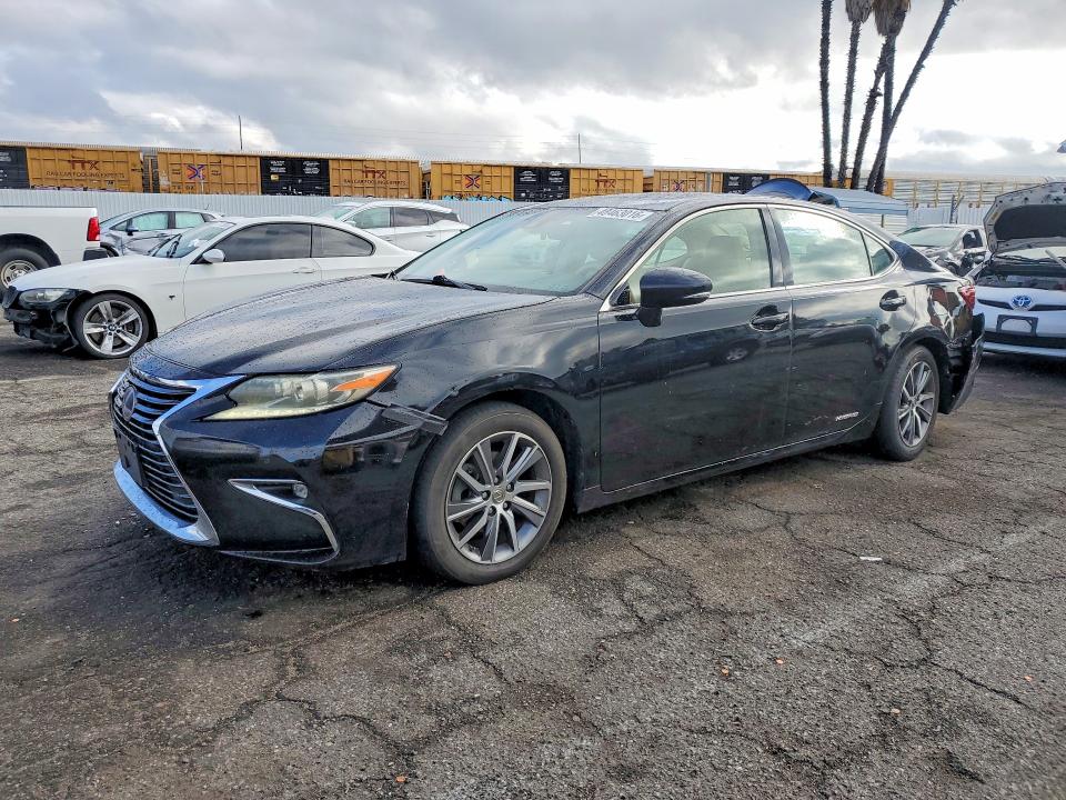 48463016 :رقم المزاد ، JTHBW1GGXG2118781 vin ، 2016 Lexus Es 300h مزاد بيع
