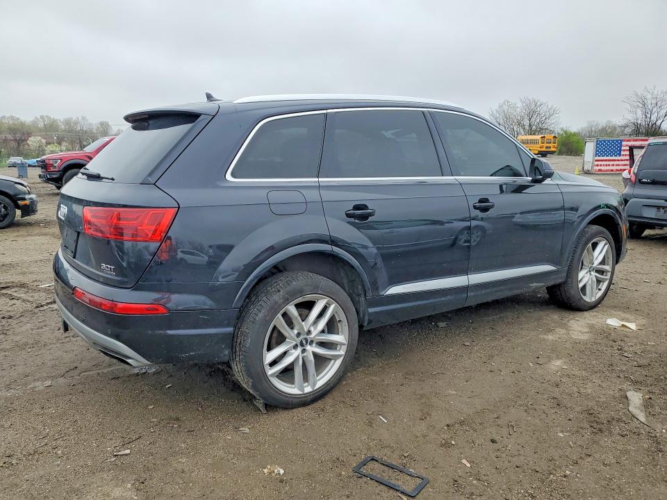 Продаж на аукціоні авто 2018 Audi Q7, vin: WA1VABF75JD031316, номер лоту: 48050056