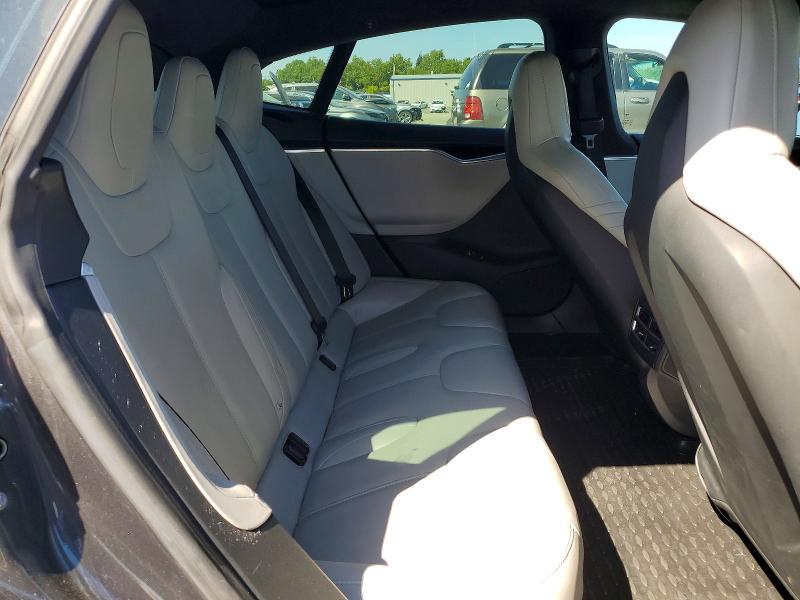 Auction sale of the 2016 Tesla Model S, vin: 5YJSA1E43GF155015, lot number: 48682256