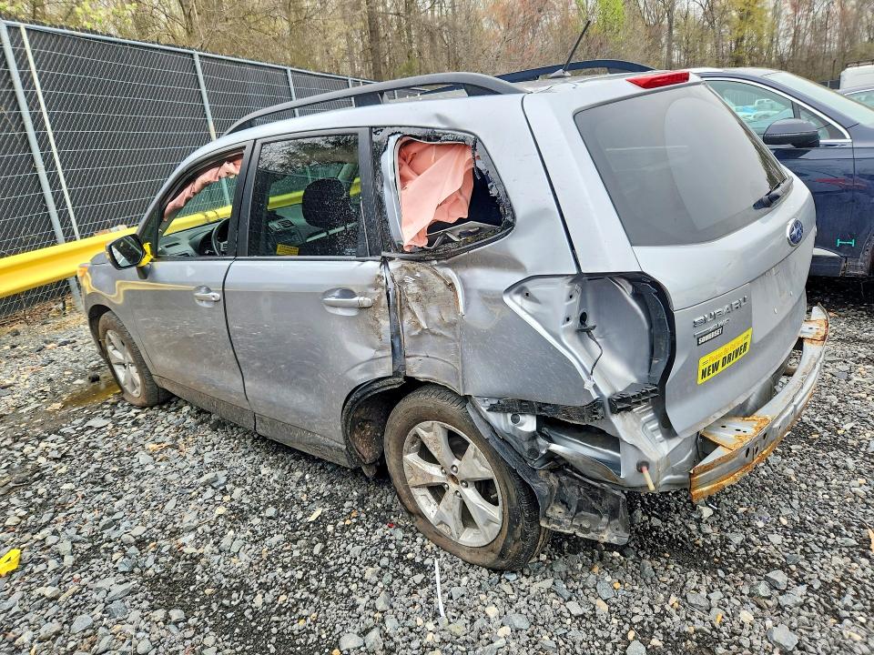 2015 Subaru Forester მანქანა იყიდება აუქციონზე, vin: JF2SJADC5FH507858, აუქციონის ნომერი: 48284686