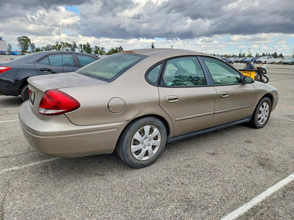 49519486 :رقم المزاد ، 1FAFP53UX5A113365 vin ، 2005 Ford Taurus مزاد بيع