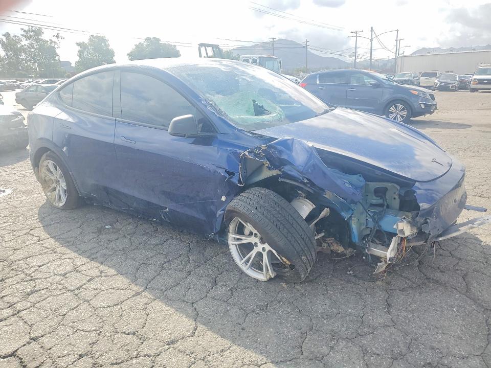 50710696 :رقم المزاد ، 5YJYGDEE4MF285769 vin ، 2021 Tesla Model Y مزاد بيع