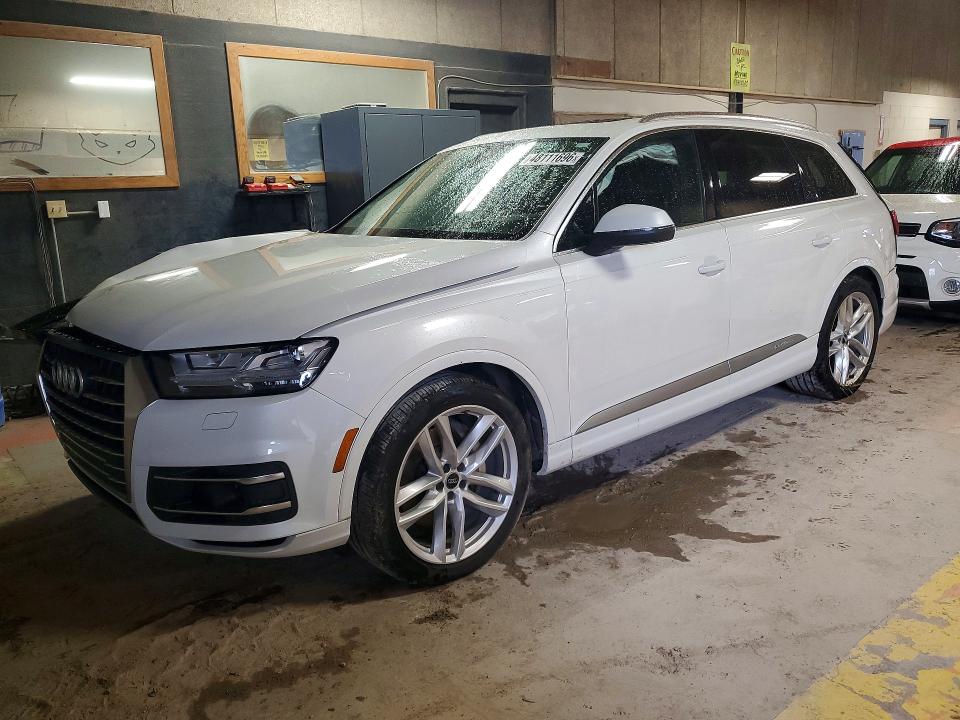 Продажа на аукционе авто 2017 Audi Q7, vin: WA1VAAF77HD016532, номер лота: 48111696