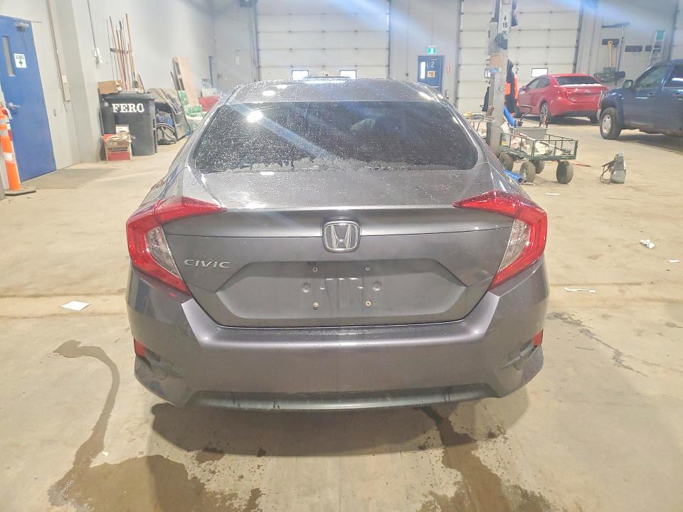 51184406 :رقم المزاد ، 2HGFC2E51JH040538 vin ، 2018 Honda Civic مزاد بيع