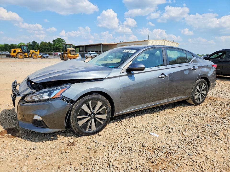 51136006 :رقم المزاد ، 1N4BL4DV6NN352111 vin ، 2022 Nissan Altima مزاد بيع