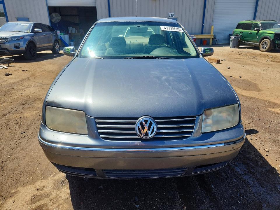 49325696 :رقم المزاد ، 3VWRR69M34M111244 vin ، 2004 Volkswagen Jetta مزاد بيع